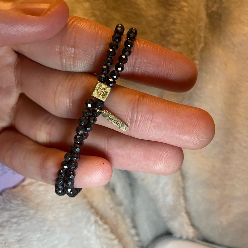 Gold Plate Pisces Zodiac Bracelet with Faceted Hematite and Aquamarine Beads - Picture 6 of 7